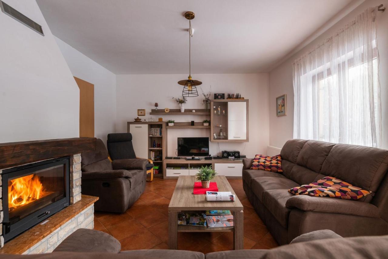 Holiday Home Tisa Rudanovac Eksteriør bilde